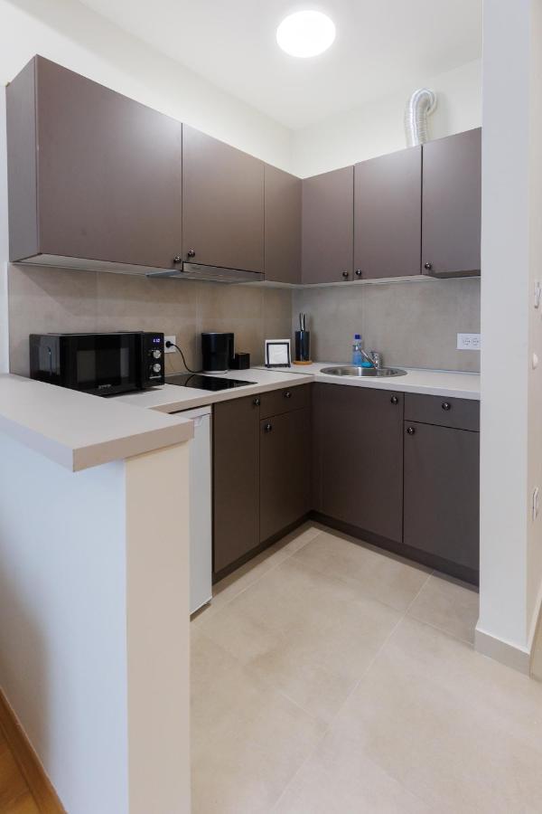 Black & White Apartment سوبوتيتْسا المظهر الخارجي الصورة